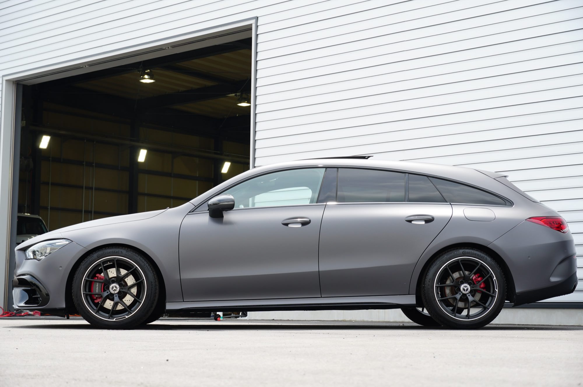[SOLD]MERCEDES BENZ CLA 200D Shooting Brake - double One motors ダブルワンモータース