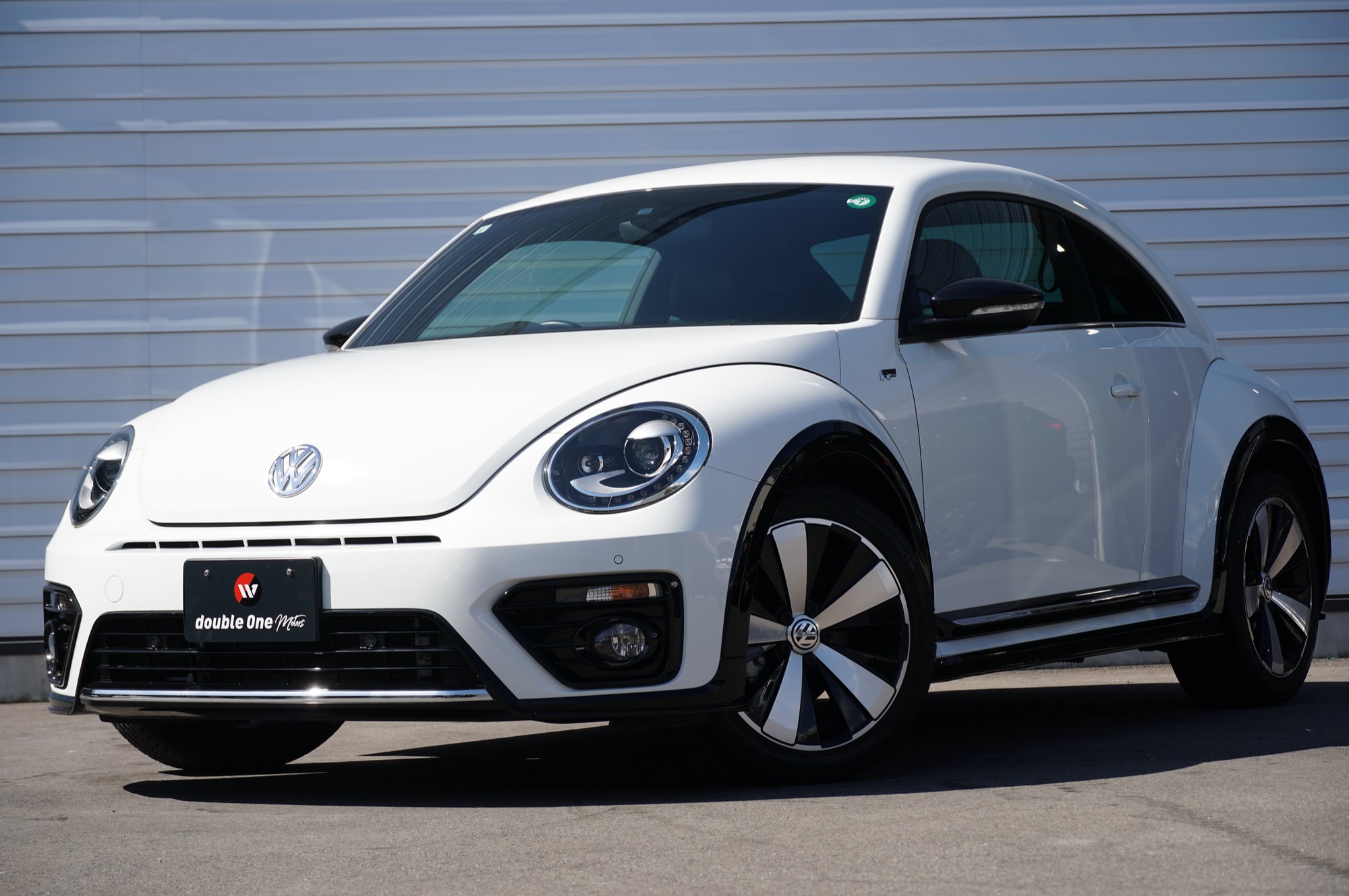 SOLD】VOLKSWAGEN THE BEETLE R-LINE MEISTER - double One motors