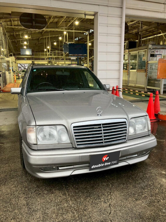 W124メルセデスベンツEクラスステーションワゴン継続車検のご依頼