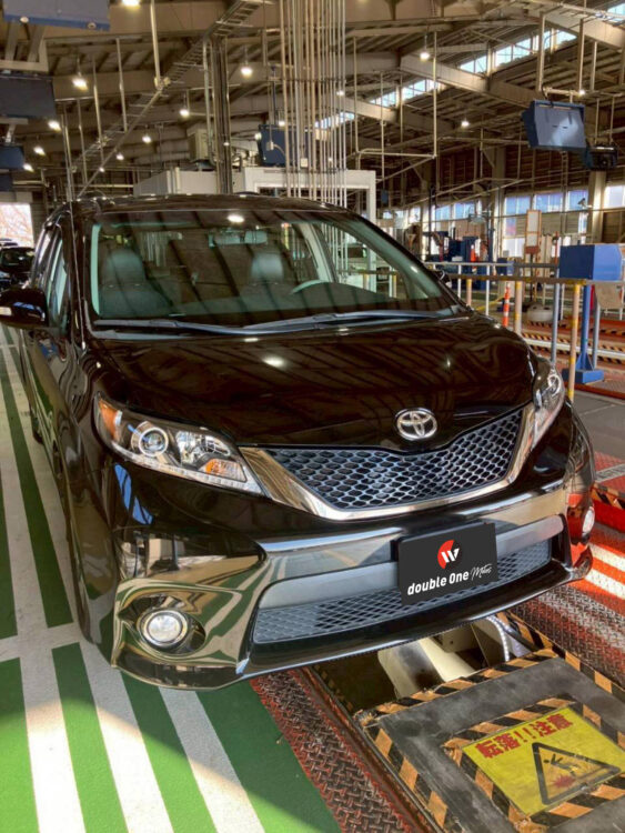 米国トヨタ シエナ｜予備検査