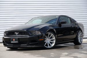 MUSTANG V6 Premium