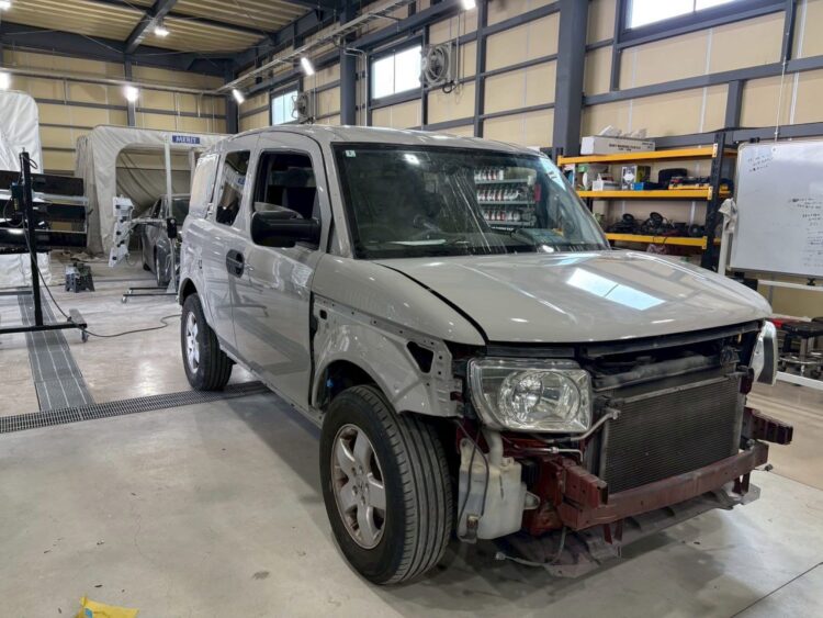 HONDAエレメント全塗装のご依頼