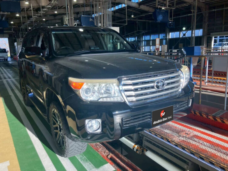 TOYOTA100系ランクル|継続車検のご依頼