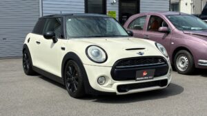 神奈川県A様｜MINI F56のご納車 サムネイル画像