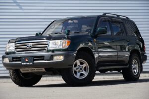 TOYOTA LAND CRUISER 100